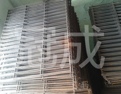 衡水專(zhuān)業(yè)定制 腳手架焊接鋼笆片的高清細(xì)節(jié)展示與產(chǎn)品解析